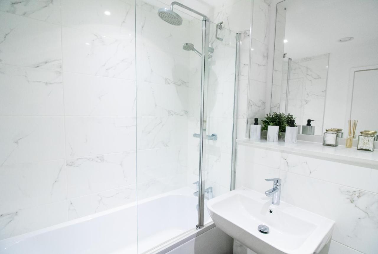 Beautiful Place - 2 Bedroom Apartment On Broad Street Birmingham Esterno foto